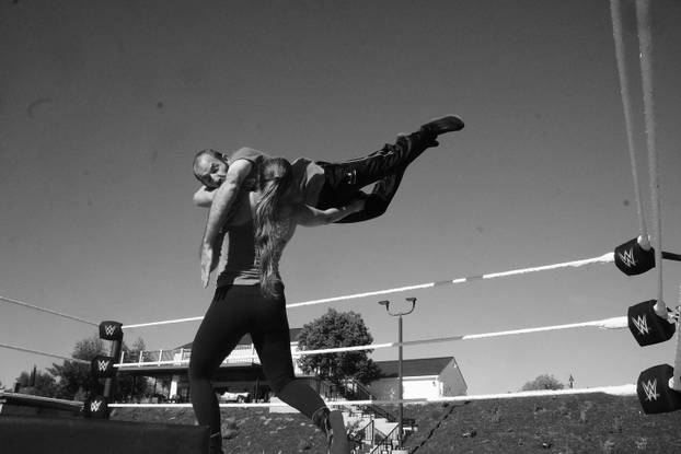 MMA snagatorica i UFC legenda se vraća nakon devet godina?!