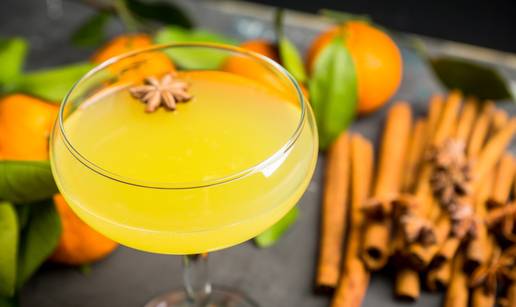 Napravite si doma&cacute;i limoncello, ili fini liker od limete, naran&ccaron;e...