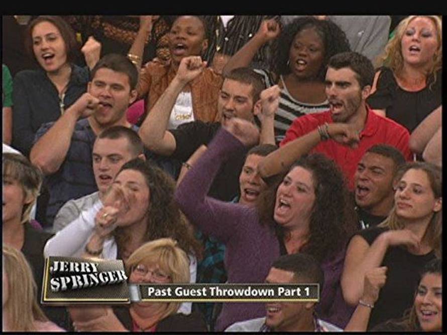 U show doveo čovjeka koji se oženio konjem, žene si čupale kosu, a na tome vrtio milijune