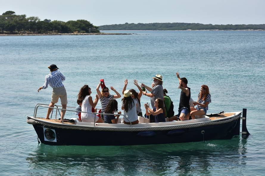 Rade Šerbedžija silno  se veseli  ploviti na svom brodu Draganu