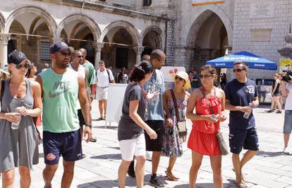 Eva Longoria i suprug su u Dubrovniku jeli za 150 kn