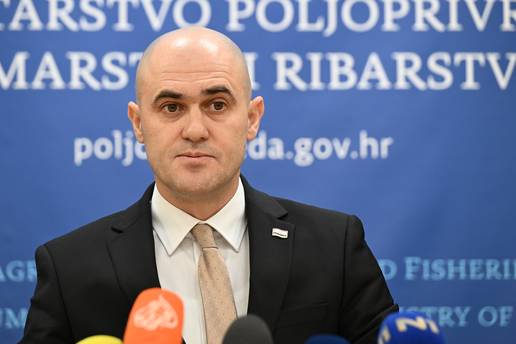 &Scaron;to &cacute;e Josip Dabro sada? Mo&zcaron;e se vratiti i u Hrvatski sabor...