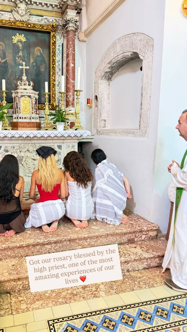 FOTO Brooks uživa u Hrvatskoj! Pokazala jahtu, a bila je i na Visovcu: 'Nevjerojatno iskustvo'