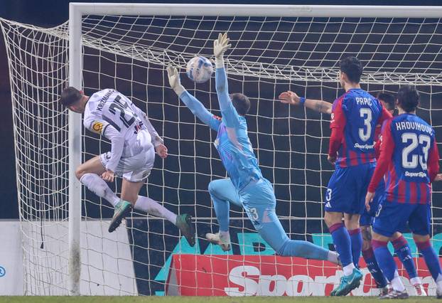 Velika Gorica: Gorica pobijedila Hajduk 1:0, Banić obranio penal Livaji u zadnjim sekundama