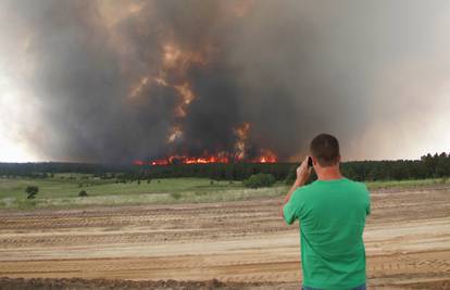 Colorado u plamenu: Izgorjele 92 kuće, evakuirane su tisuće