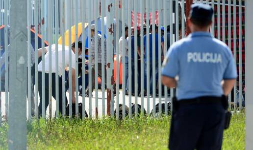 Pobuna u Ježevu: Ne želimo tu ostati, držite nas kao životinje