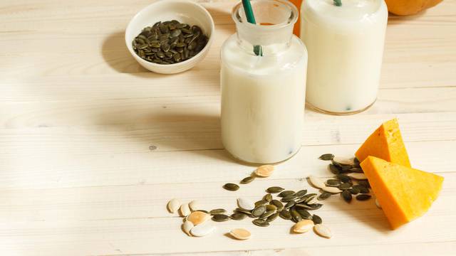 Fini jesenski napitak: Isprobajte mlijeko od sjemenki bundeve