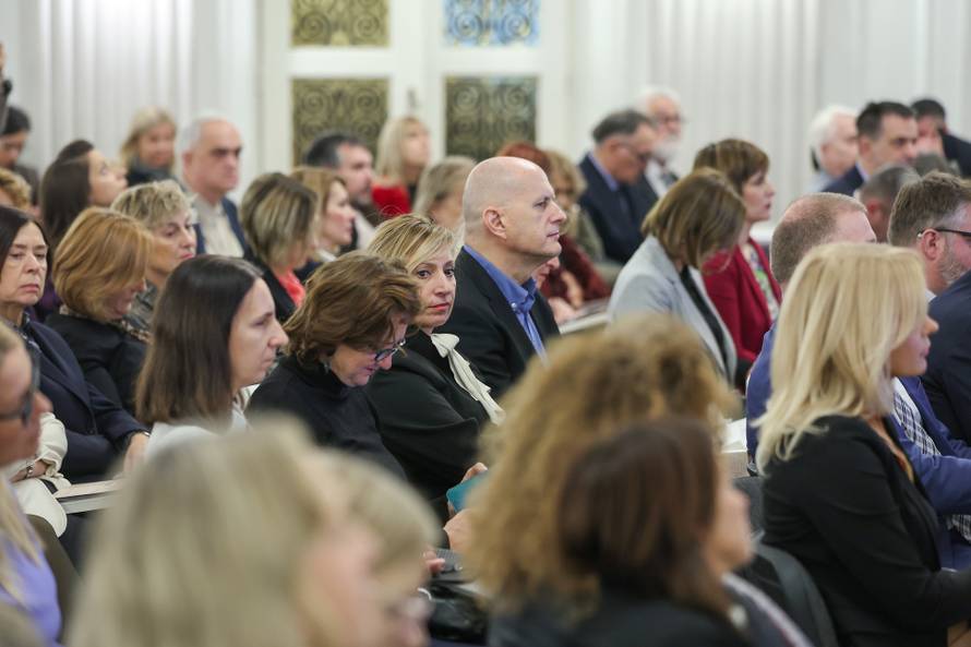 Zagreb: Državno odvjetništvo predstavilo prvi broj svoga časopisa Državno odvjetništvo otvara razgovor (DOOR)