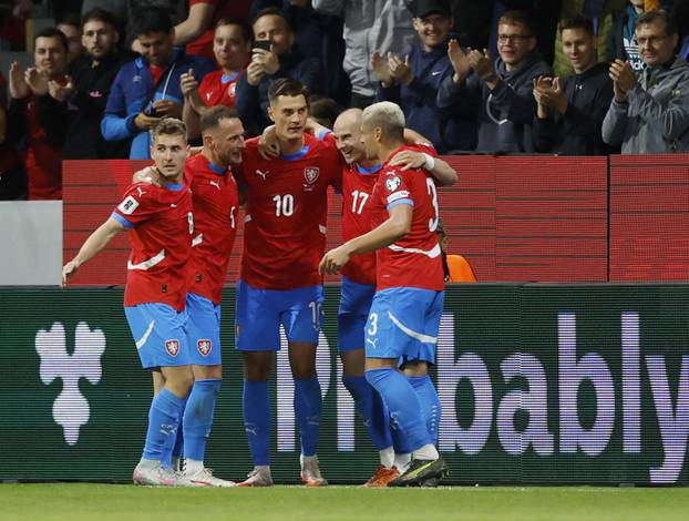 Norwegians broke the Italians, Czechs beat Montenegro and with all three victories go to visit ‘Fire’