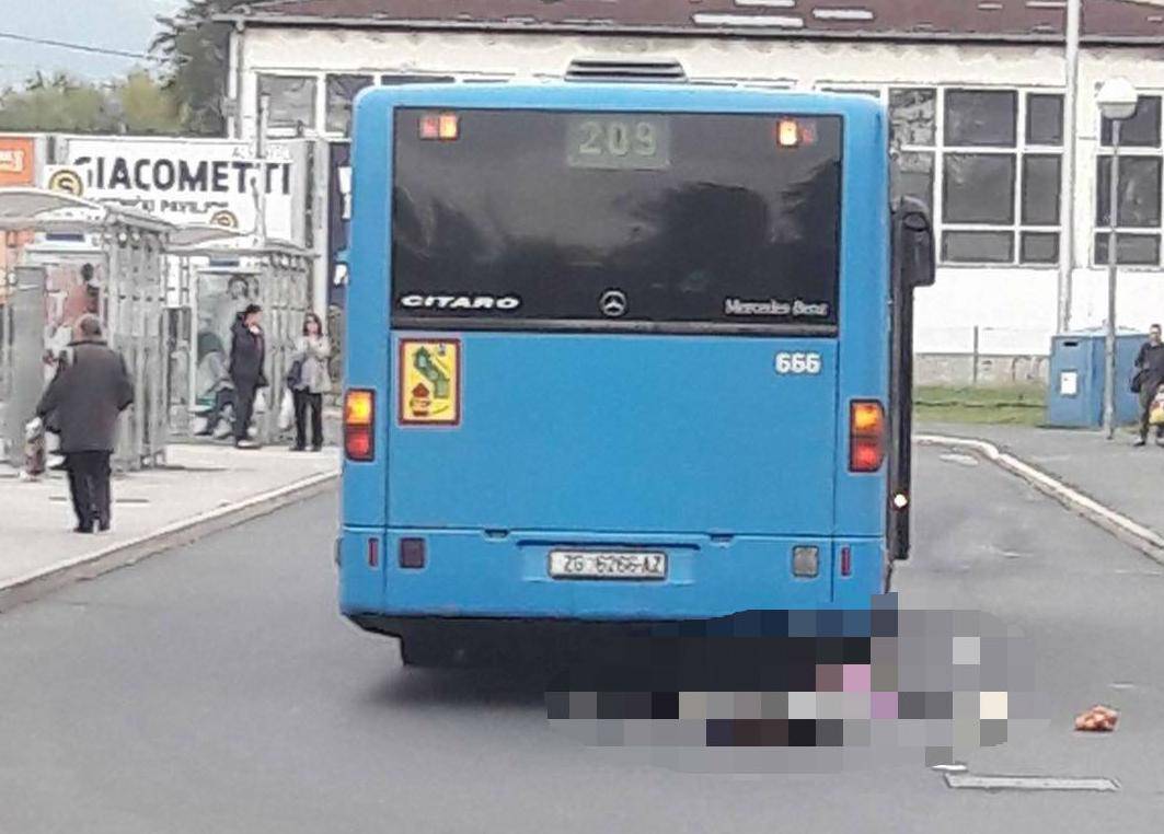 Bus je na okretištu naletio na pješaka, čovjek umro na mjestu