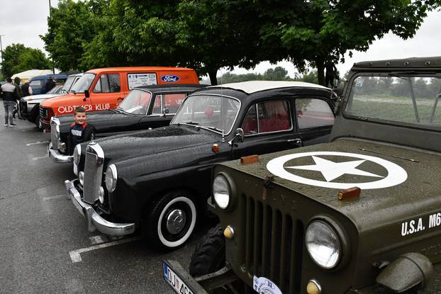 Međunarodni oldtimer susret u Slavonskom Brodu
