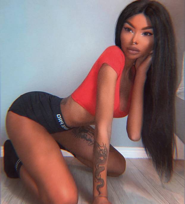 FOTO Govore joj da je crnkinja: Irkinja je opsjednuta solarijem, a ima i jako uzak struk...