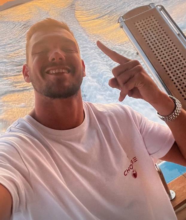 Bivši rukometni reprezentativac novi Gospodin Savršeni! Kao mali je proživio veliku tragediju