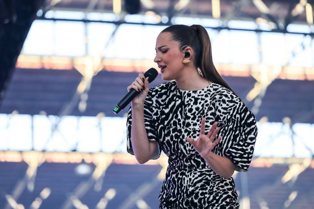 Zagreb: Popodnevni doček uz Aleksandru Prijović