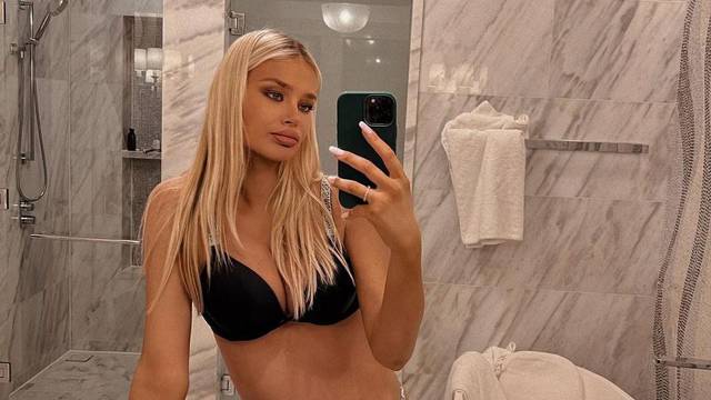 Srpska manekenka atraktivnim selfijima otkrila kako joj izgleda trbuh dva mjeseca prije termina
