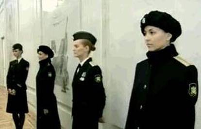 Ruski časnici predebeli za svoje nove vojne uniforme