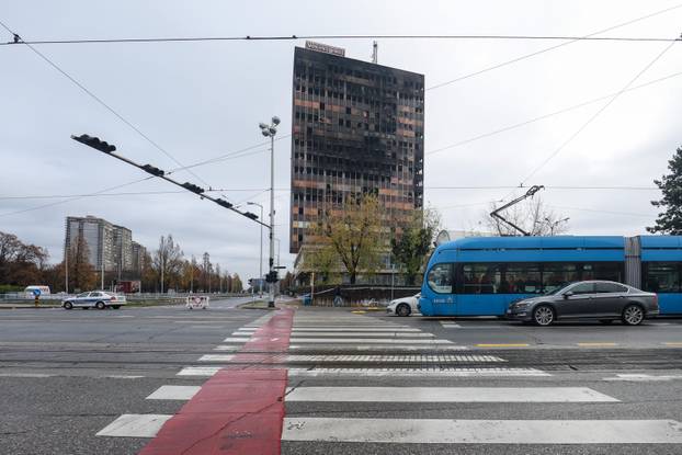 Zagreb: Započeo je očevid nebodera Vjesnik