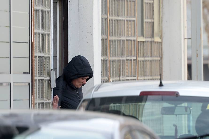 Smiljanu su doveli u lisicama u banku: 'Prošli su me trnci...'