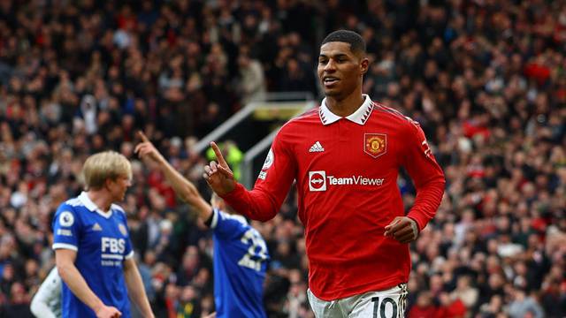 Premier League - Manchester United v Leicester City