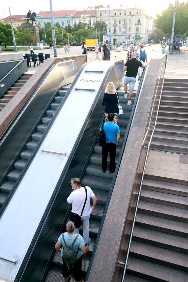 Zagreb: Pokretne stepenice kod Importane centra ponovno rade