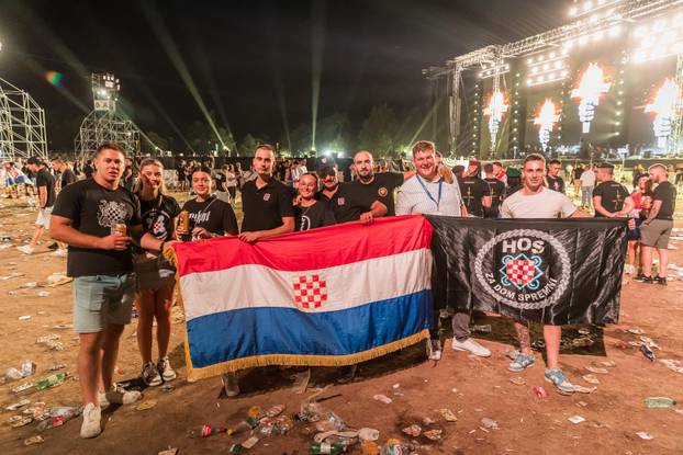 Sinjski Hipodrom nakon završetka koncerta Marka Perkovića Thompsona