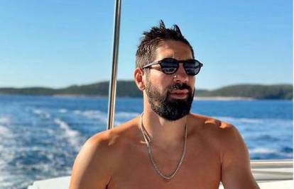 FOTO Nikola Karabatić odmara u Trogiru. Uživa u hrvatskoj obali