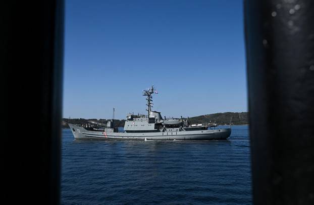 Split: Vježba Hrvatske ratne mornarice za vojni mimoplov