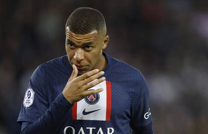 PSG mu postavio ultimatum, a Mbappe poručuje: Trenutno samo želim ostati u Parizu