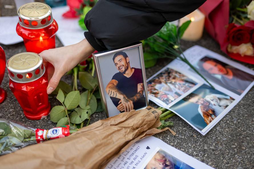 Zagreb: Na Maksimiru obožavatelji odali počast Liamu Payneu