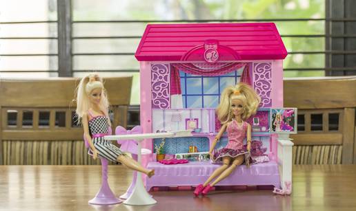 Stylish Barbie: Ova dizajnerica je od najpoznatije lutke uspjela stvoriti malu modnu ikonu