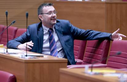 Bauk: Neka Anušić pojasni izjavu o Milanoviću i letenju. To je otkrivanje tajnih podataka