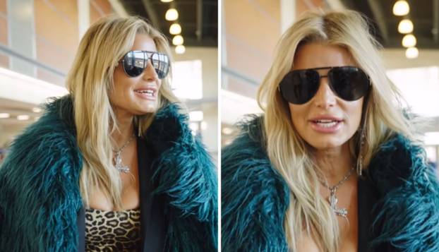 Pjevačica je neprepoznatljiva: S dubokim dekolteom u lateks haljini privlačila je poglede