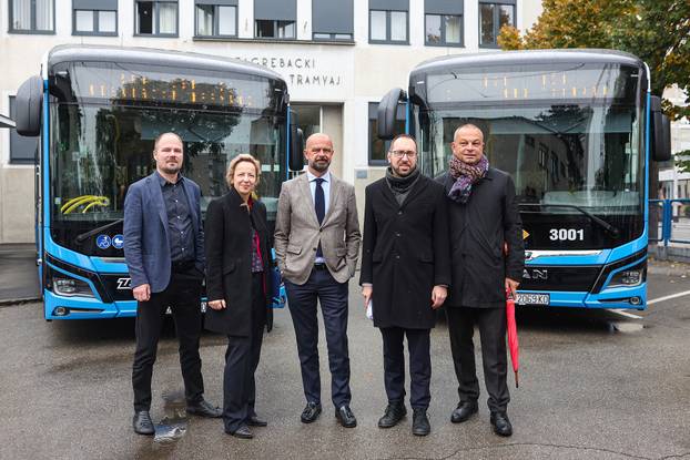 Toma&scaron;evi? i ZET predstavili nove niskopodne autobuse na elektri?ni pogon