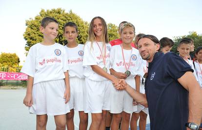 Mario Stanić uručio medalje na INA Sportskim igrama mladih