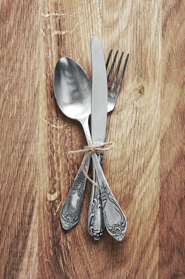 21 super trik: Evo kako pametno iskoristiti pepeo u domu i vrtu