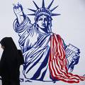 Iranci uzvikuju 'Smrt Americi' da obilježe opsadu ambasade