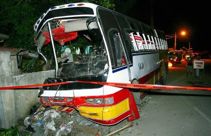 Filipini: Autobusu otkazale kočnice, poginulo 15 ljudi