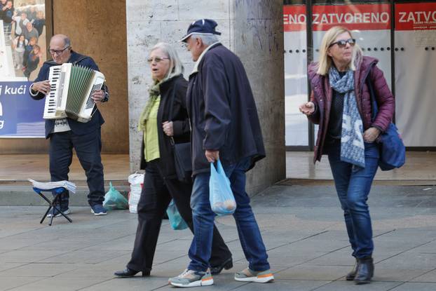 Zagreb: Sunčana nedjelja u centru grada