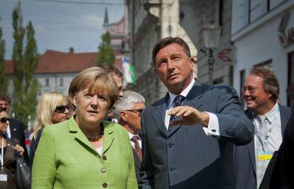 A. Merkel pohvalila arbitražni sporazum Hrvatske i Slovenije
