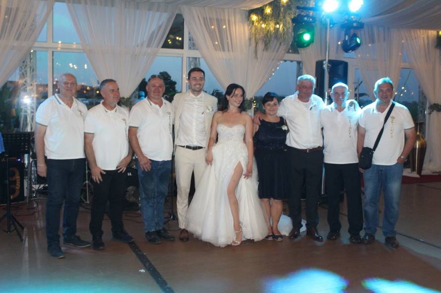 Požeški bend svirao na svadbi Stjepanu 1991., a ove godine i na svadbi njegove kćeri Vanese