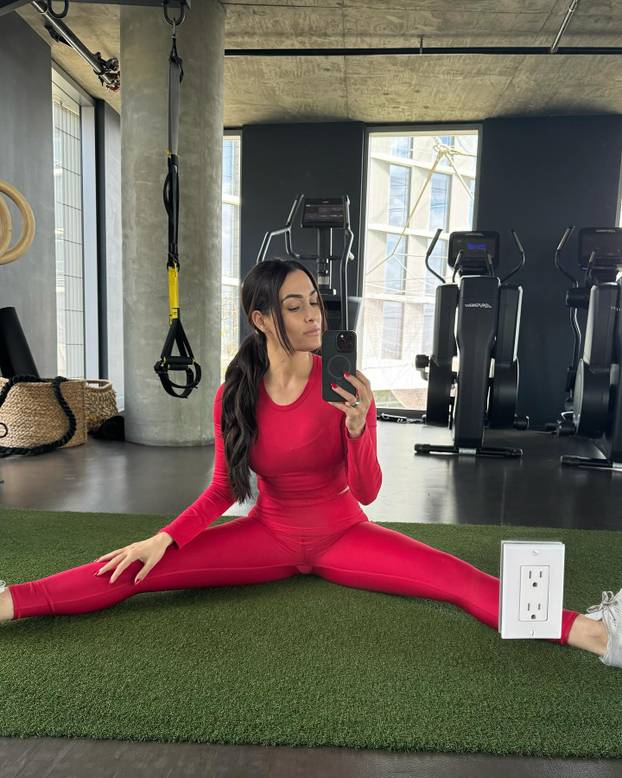 FOTO Može joj biti sin! Kečerica (42) zavela 20 godina mlađeg: 'Dugo me nitko nije ni taknuo'