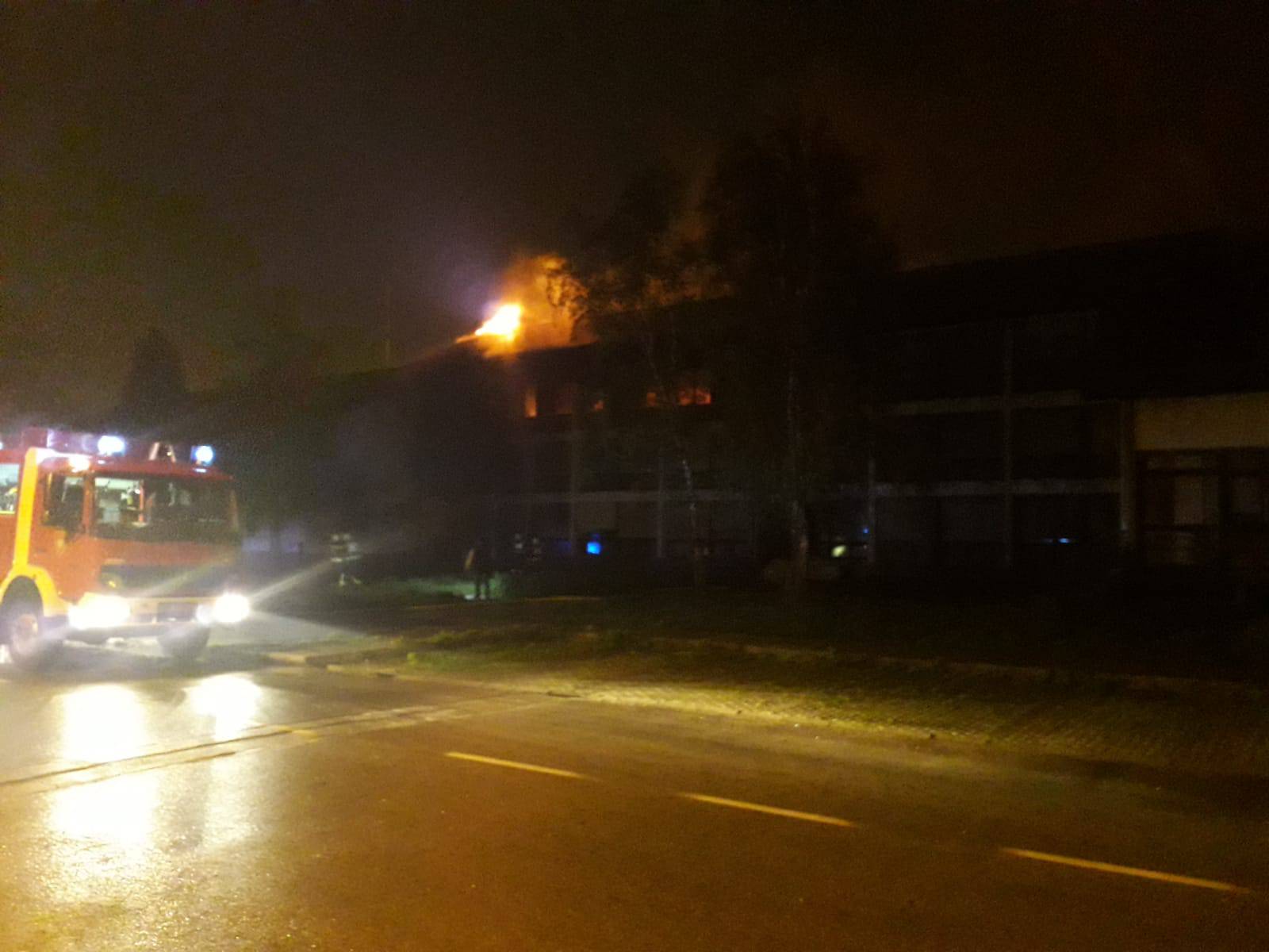 Buknuo požar u napuštenom komunalnom poduzeću u Gorici