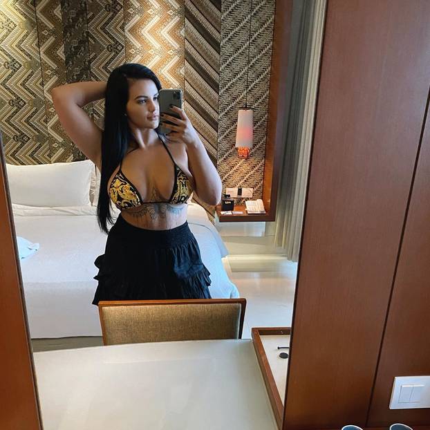 'Vratit ću se na stazu, a sadržaj za odrasle ću snimati zbog love'