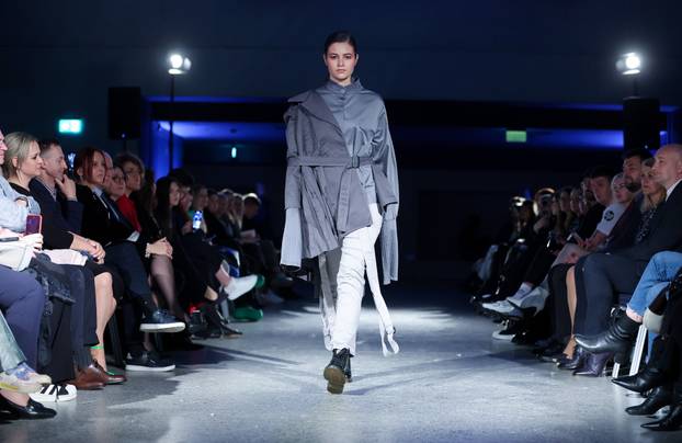 DIPMOD_10 - modna revija diplomskih kolekcija studenata Sveučilišta u Zagrebu Tekstilno-tehnološkog fakulteta