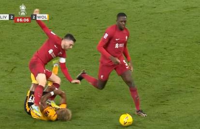 VIDEO Igrač Liverpoola nagazio protivnika, nije dobio ni žuti?!