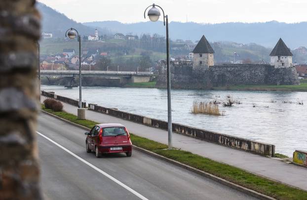 Grad Hrvatska Kostajnica za vrijeme pandemije koronavirusa