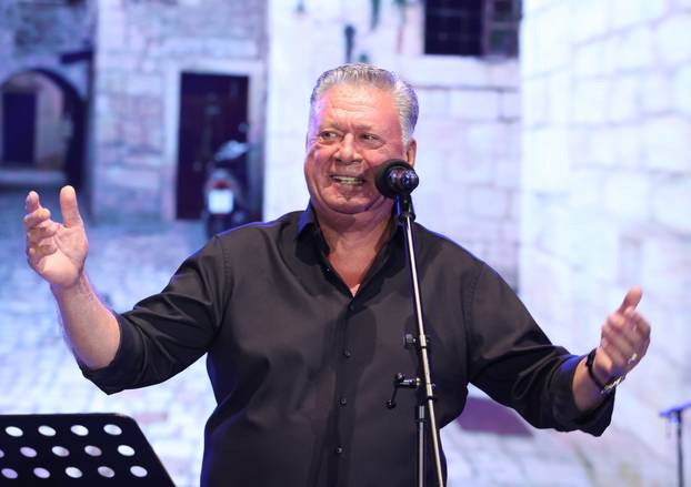 Šibenik: Prva večer Dalmatinske šansone posvećena Vinku Coci