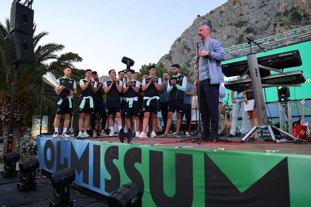 Omiš: Doček HMNK Olmisum