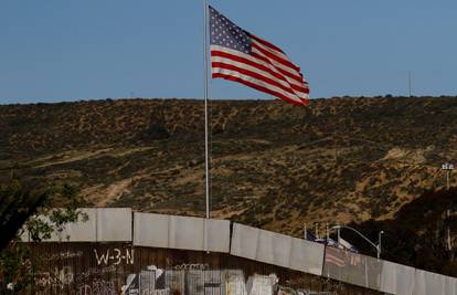 Zid između SAD-a i Meksika koštao bi 21,6 milijardi dolara