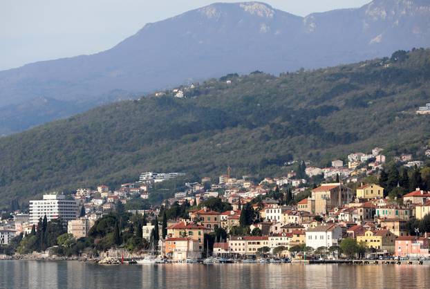 Opatija: Panorame mjesta na opatijskoj rivijeri